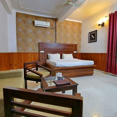 Sangrur Red Apple Hotel المظهر الخارجي الصورة