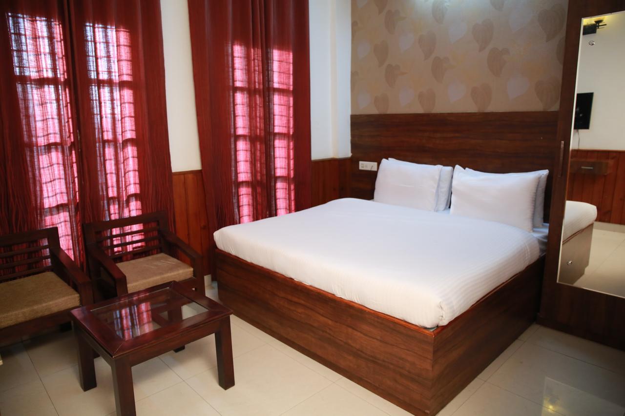 Sangrur Red Apple Hotel المظهر الخارجي الصورة